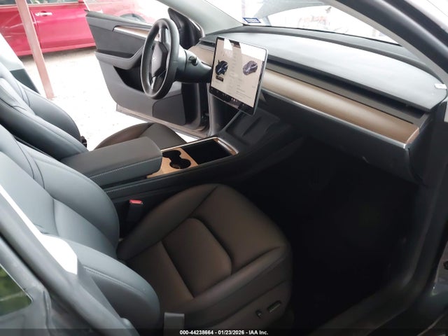 2023 TESLA MODEL Y 7SAYGDEE2PA144803 Photo 4