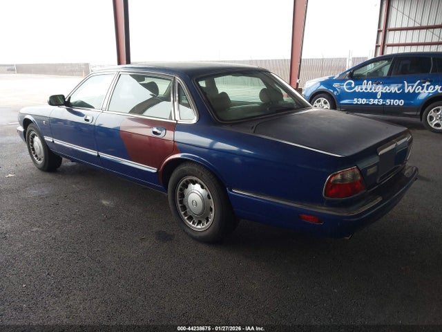 1999 JAGUAR XJ8 SAJKD604XXC866110 Photo 2