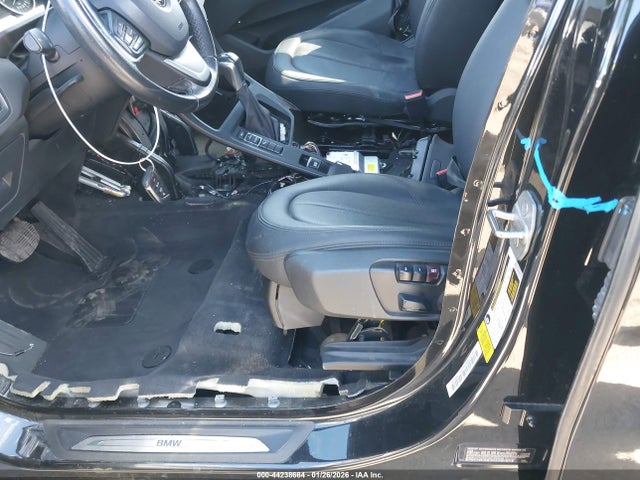 2017 BMW X1 WBXHU7C30H5H33434 Photo 5