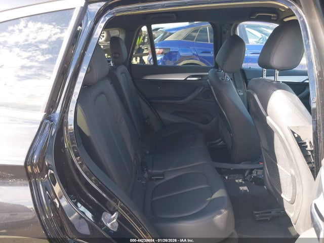 2017 BMW X1 WBXHU7C30H5H33434 Photo 7