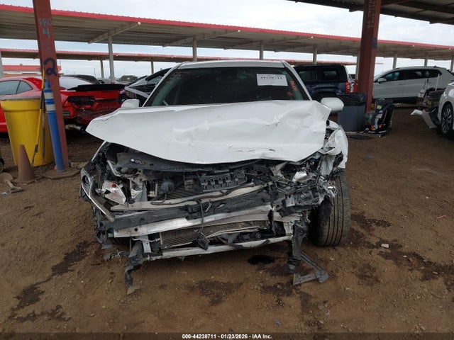 4T1B11HK9JU634091 Toyota CAMRY LE