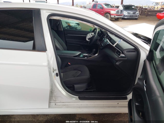 4T1B11HK9JU634091 Toyota CAMRY LE