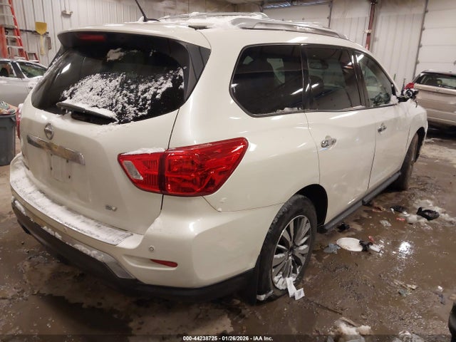 44238725 :رقم المزاد ، 5N1DR2MN3HC690938 vin ، 2017 Nissan Pathfinder Sv مزاد بيع