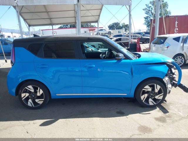 KNDJ53AU1P7192877 KIA Soul Gt-line