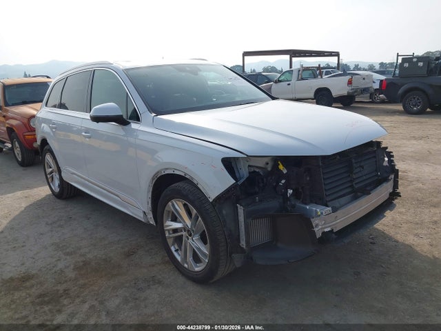 2021 AUDI Q7 WA1LXAF76MD025769 Photo 0