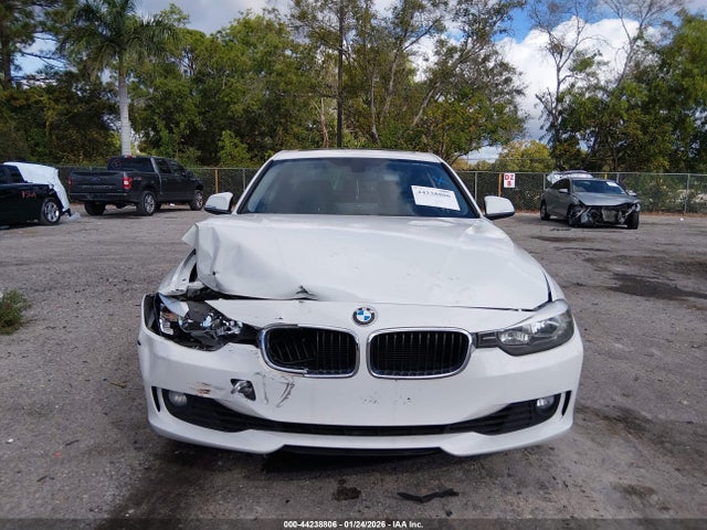 44238806 :رقم المزاد ، WBA3A5G51ENP27406 vin ، 2014 Bmw 328i مزاد بيع