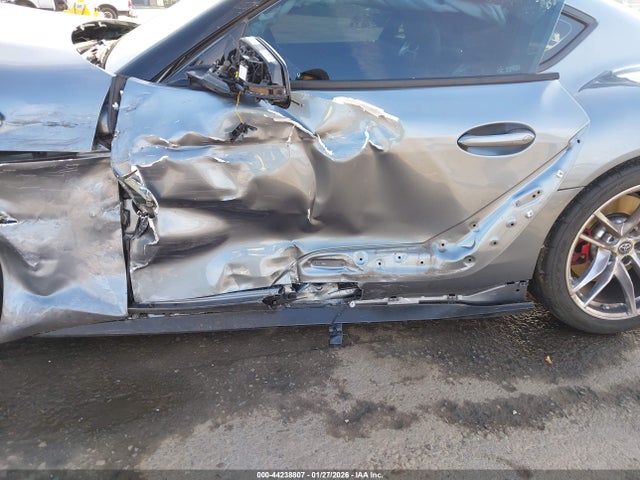 2022 TOYOTA GR SUPRA WZ1DB0C09NW052434 Photo 5