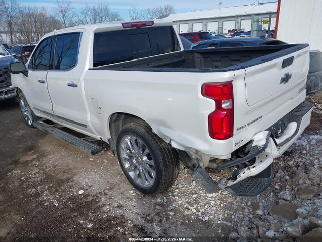 2023 CHEVROLET SILVERADO 1500 1GCUDJELXPZ324867 Photo 2