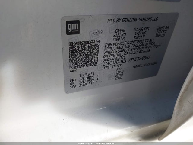 2023 CHEVROLET SILVERADO 1500 1GCUDJELXPZ324867 Photo 8