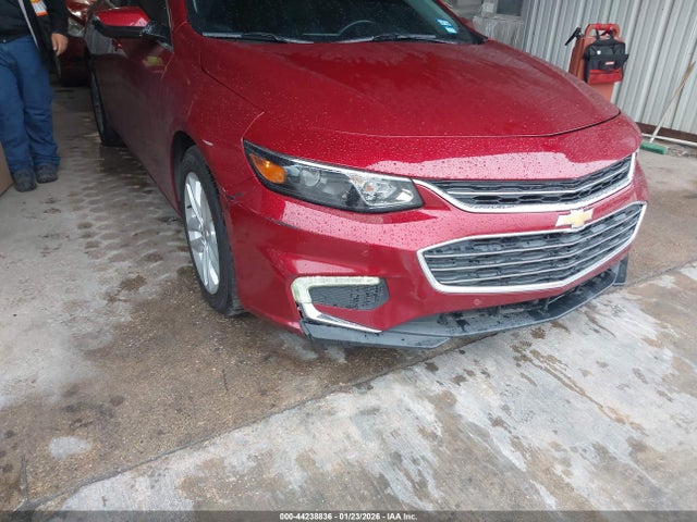 1G1ZD5STXJF260137 Chevrolet MALIBU LT