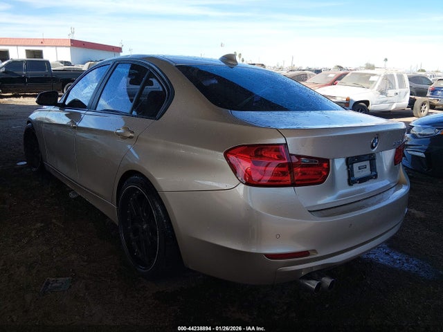 2014 BMW 328I WBA3A5C57EJ465369 Photo 2