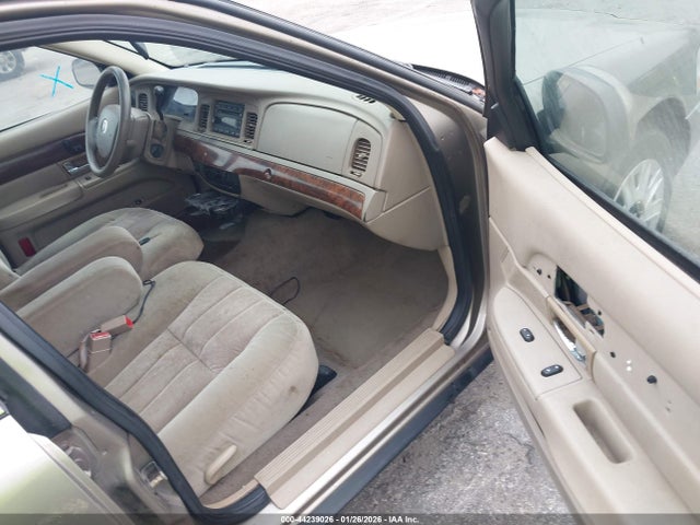 2005 MERCURY GRAND MARQUIS 2MEFM74W55X671628 Photo 4