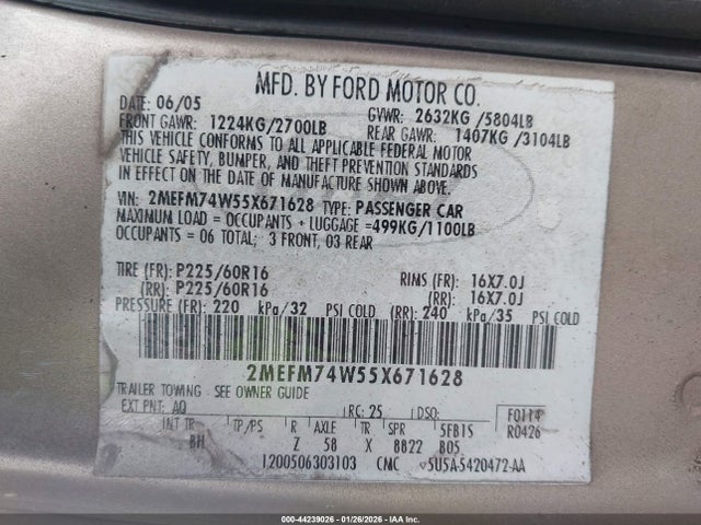 2005 MERCURY GRAND MARQUIS 2MEFM74W55X671628 Photo 8