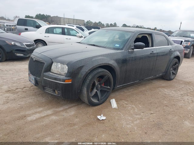 44239046 :رقم المزاد ، 2C3CA4CD1AH328450 vin ، 2010 Chrysler 300 Touring مزاد بيع