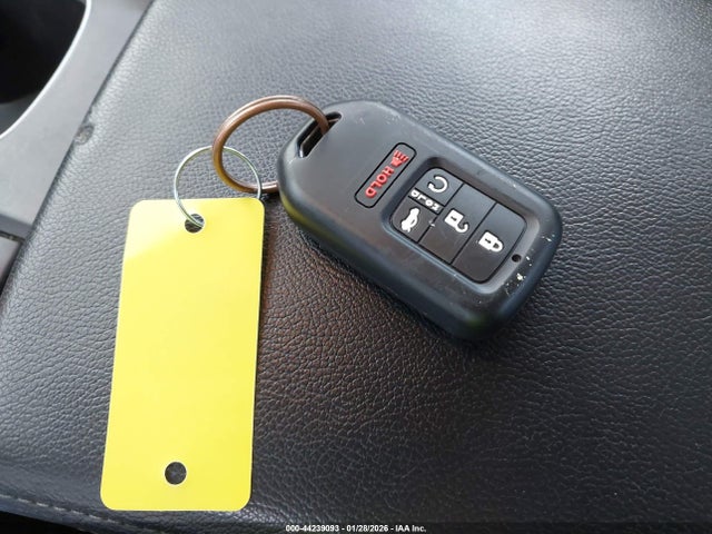 1HGCV1F99JA165150 Honda Accord Touring
