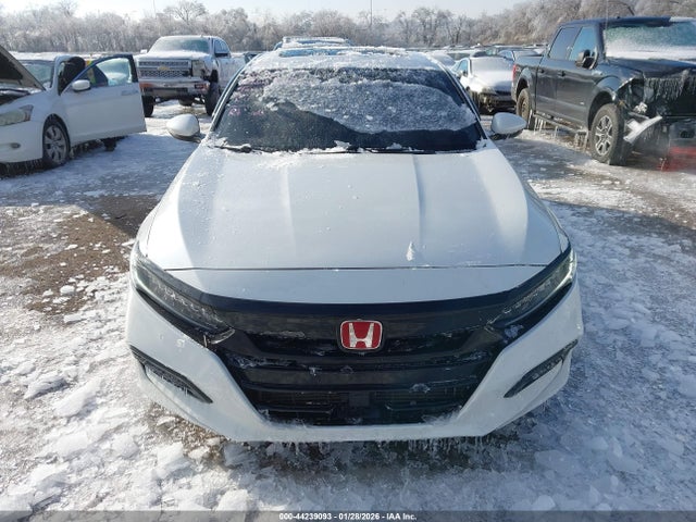 1HGCV1F99JA165150 Honda Accord Touring