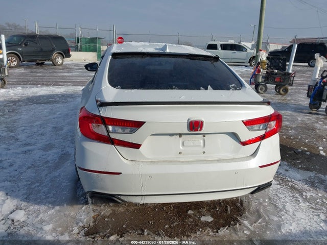 1HGCV1F99JA165150 Honda Accord Touring