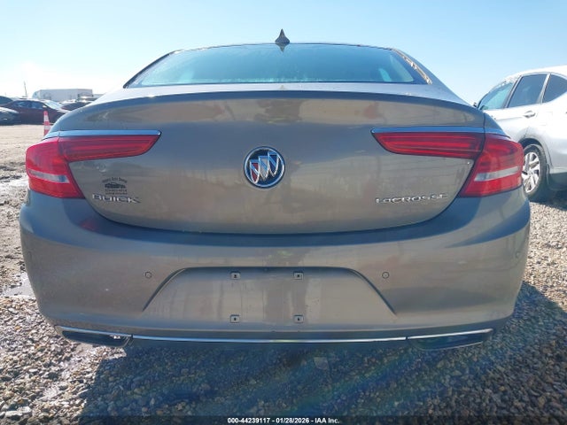 44239117 :رقم المزاد ، 1G4ZR5SS3HU146322 vin ، 2017 Buick Lacrosse Premium مزاد بيع