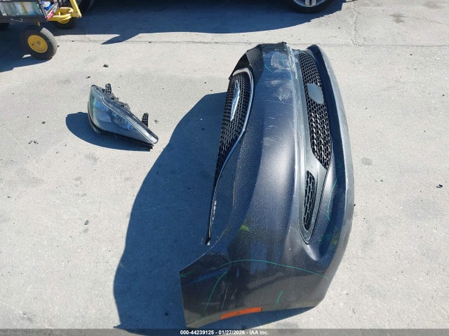 44239125 :رقم المزاد ، 2C4RC1DG1MR504452 vin ، 2021 Chrysler Voyager Lxi مزاد بيع