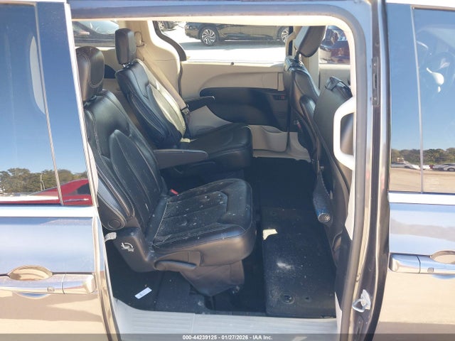 2021 CHRYSLER VOYAGER 2C4RC1DG1MR504452 Photo 7