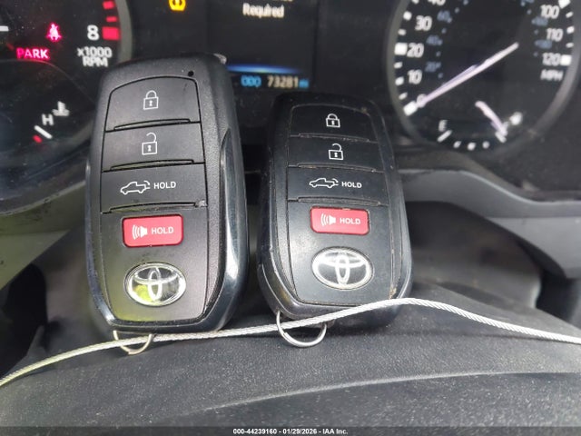 2022 Toyota Tundra Sr5 მანქანა იყიდება აუქციონზე, vin: 5TFLA5DA3NX045412, აუქციონის ნომერი: 44239160