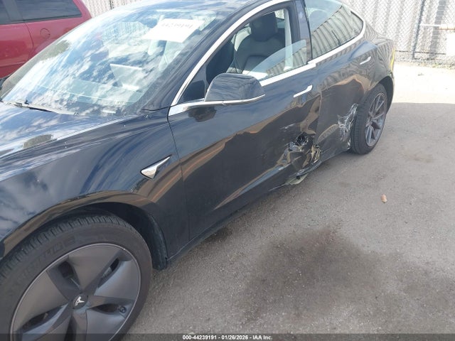 Продаж на аукціоні авто 2020 Tesla Model 3 Standard Range Plus Rear-wheel Drive/standard Range Rear-wheel Drive, vin: 5YJ3E1EA6LF609282, номер лоту: 44239191