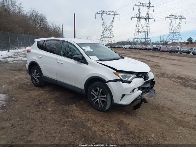 2018 TOYOTA RAV4 2T3ZFREV2JW470378