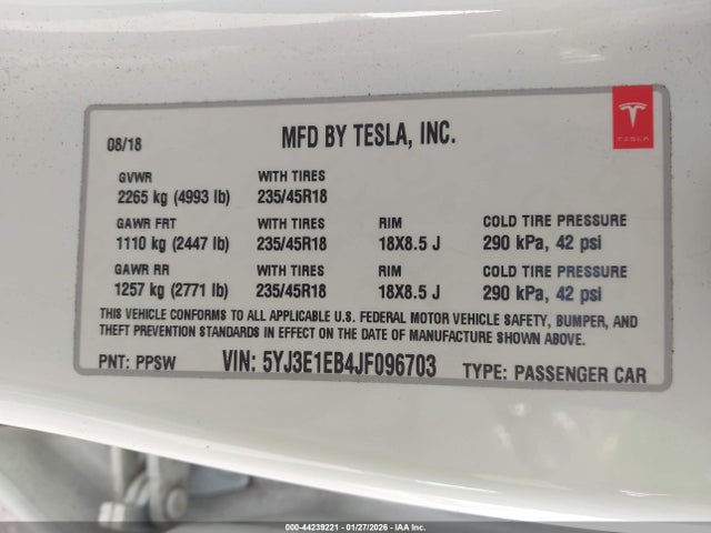 2018 TESLA MODEL 3 5YJ3E1EB4JF096703 Photo 8