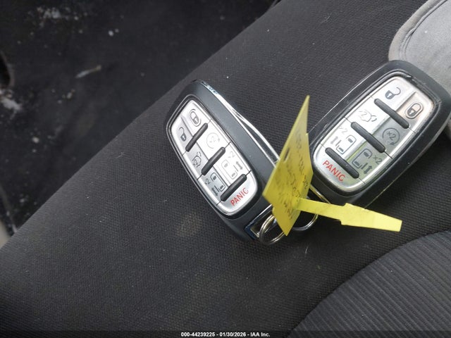 2020 Chrysler Pacifica Touring მანქანა იყიდება აუქციონზე, vin: 2C4RC1FG6LR223792, აუქციონის ნომერი: 44239225