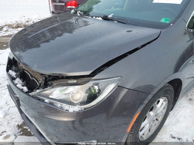 2020 Chrysler Pacifica Touring მანქანა იყიდება აუქციონზე, vin: 2C4RC1FG6LR223792, აუქციონის ნომერი: 44239225