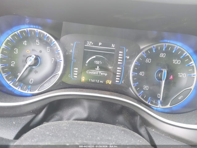 2020 Chrysler Pacifica Touring მანქანა იყიდება აუქციონზე, vin: 2C4RC1FG6LR223792, აუქციონის ნომერი: 44239225