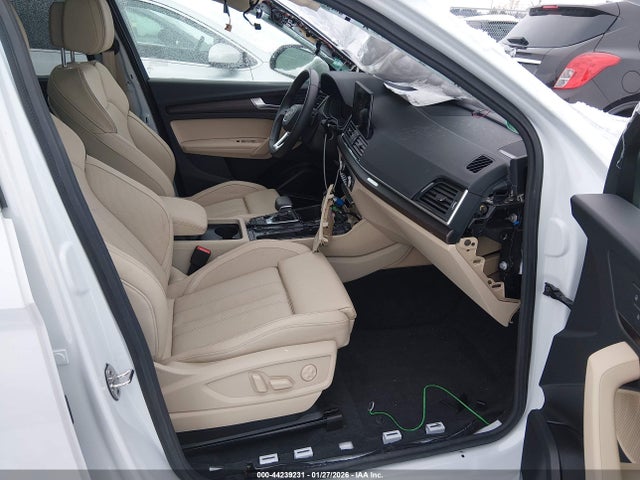 2025 AUDI Q5 WA1FAAFY1S2026053 Photo 4