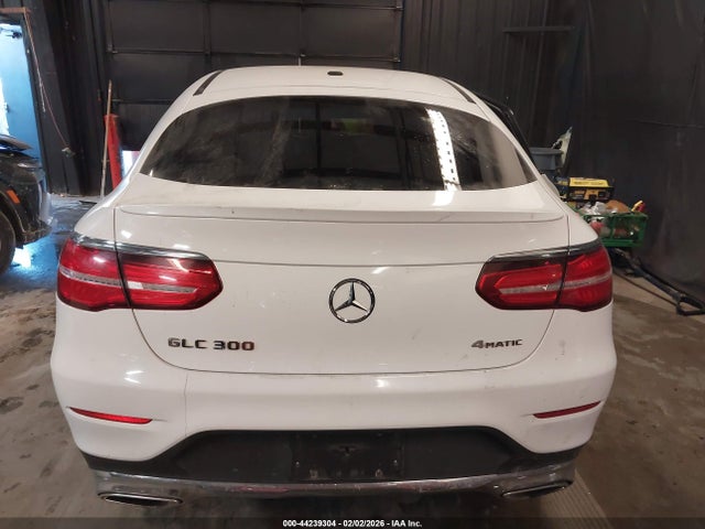 2018 Mercedes-benz Glc 300 Coupe 4matic მანქანა იყიდება აუქციონზე, vin: WDC0J4KB1JF403898, აუქციონის ნომერი: 44239304