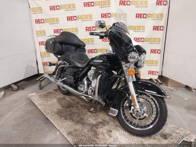 2012 HARLEY-DAVIDSON FLHTK 1HD1KEM38CB637001
