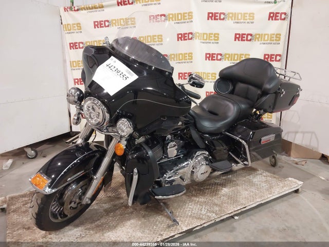 2012 HARLEY-DAVIDSON FLHTK 1HD1KEM38CB637001 Photo 1