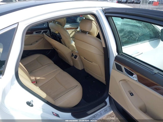 2015 HYUNDAI GENESIS KMHGN4JE6FU031820 Photo 7
