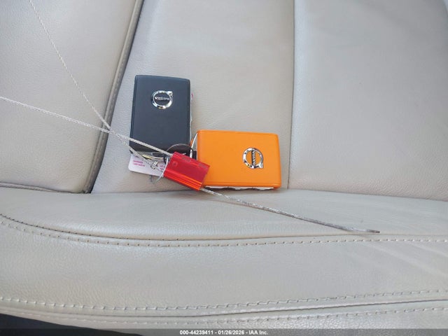 2023 VOLVO XC40 YV4L12UN0P2926079 Photo 10