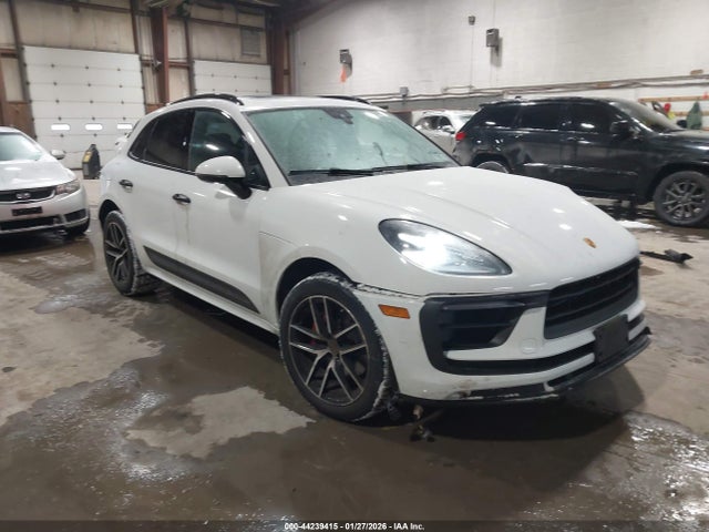 2022 PORSCHE MACAN WP1AG2A55NLB23867