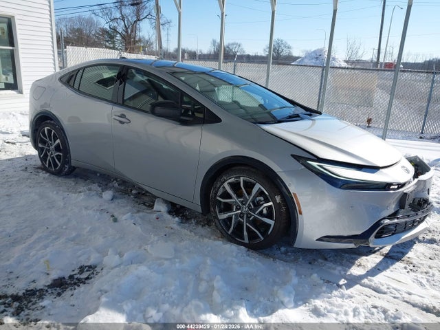 2026 TOYOTA PRIUS PLUG-IN HYBRID JTDACACU0T3055017