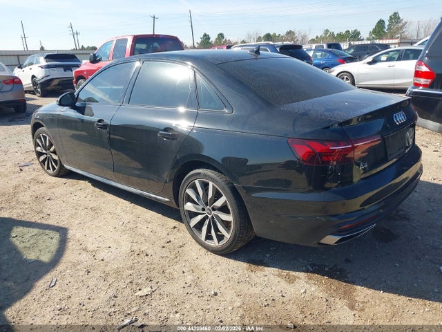 2022 AUDI A4 WAUBBAF42NA012667 Photo 2