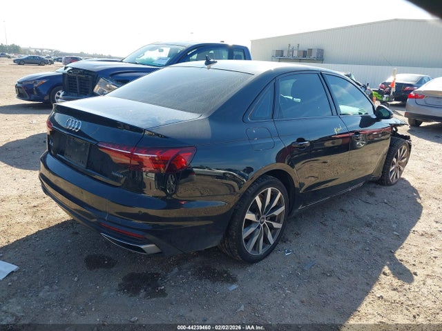 2022 AUDI A4 WAUBBAF42NA012667 Photo 3