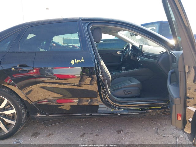 2022 AUDI A4 WAUBBAF42NA012667 Photo 4