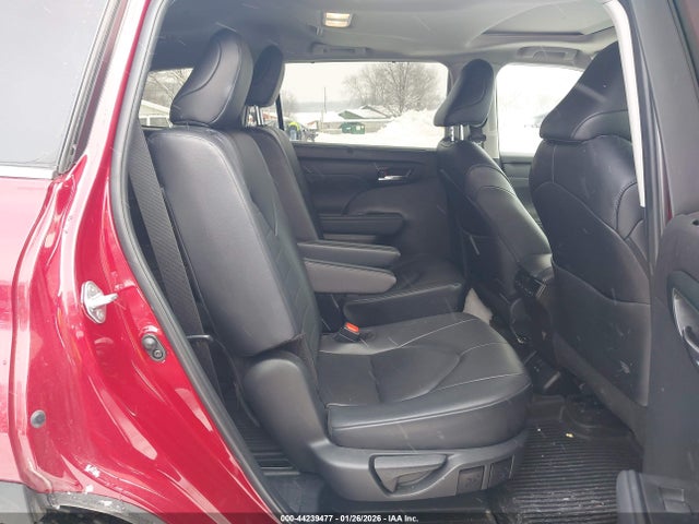 2024 TOYOTA HIGHLANDER 5TDKDRBH9RS541305 Photo 7