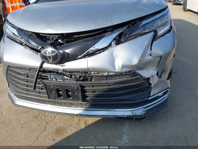 5TDJRKEC3PS177853 Toyota SIENNA XLE