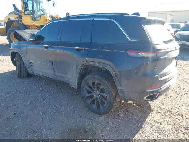 2023 Jeep Grand Cherokee Overland 4x2 მანქანა იყიდება აუქციონზე, vin: 1C4RJGDG1P8885874, აუქციონის ნომერი: 44239563