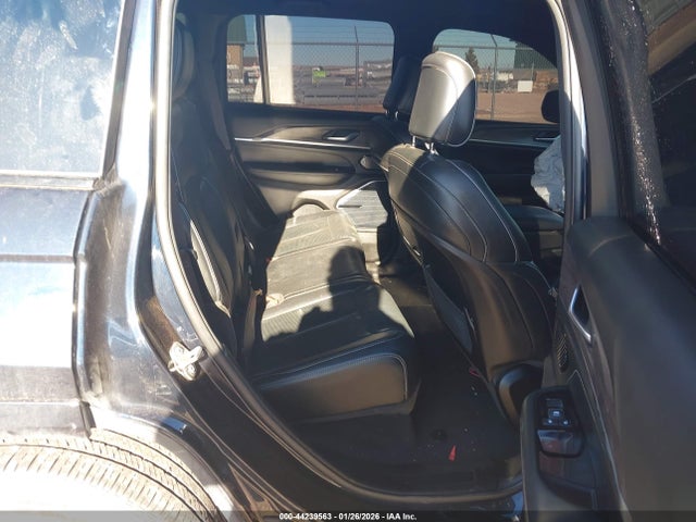 2023 Jeep Grand Cherokee Overland 4x2 მანქანა იყიდება აუქციონზე, vin: 1C4RJGDG1P8885874, აუქციონის ნომერი: 44239563
