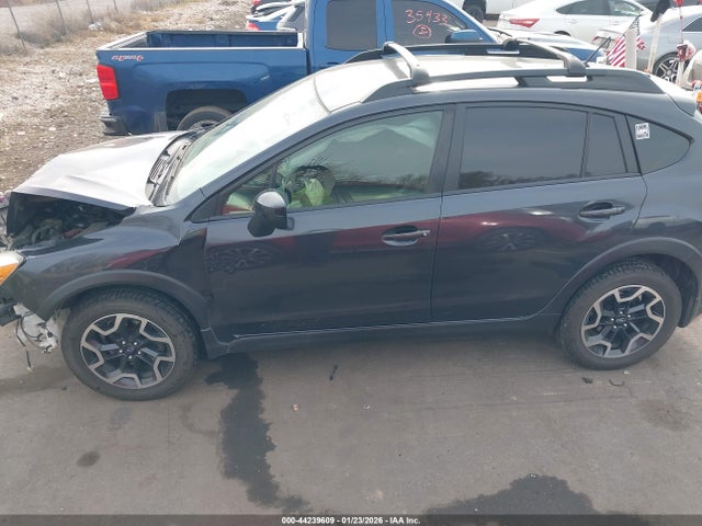 Subaru Crosstrek 2.0i Premium 2017 JF2GPABC7H8256450 Image 14