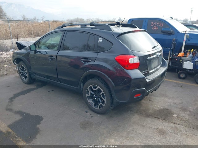 2017 SUBARU CROSSTREK JF2GPABC7H8256450 Photo 2