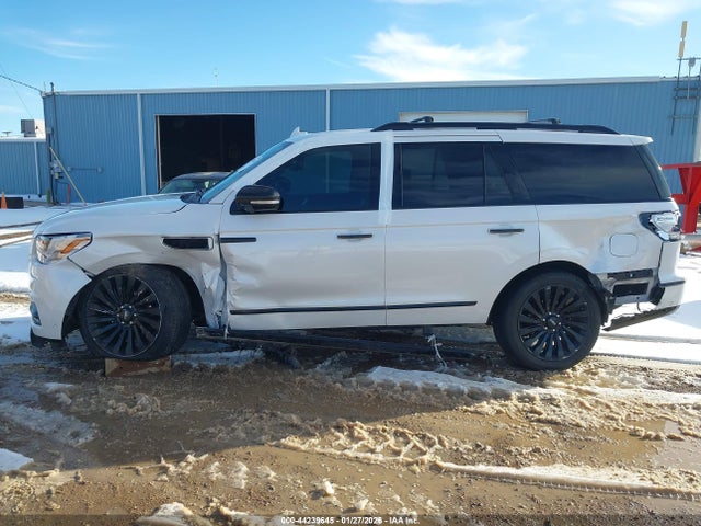 5LMJJ2LT9KEL10388 Lincoln Navigator Reserve