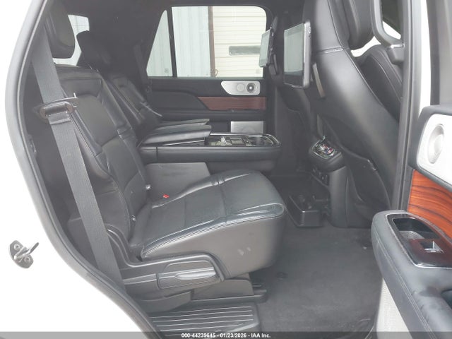 5LMJJ2LT9KEL10388 Lincoln Navigator Reserve